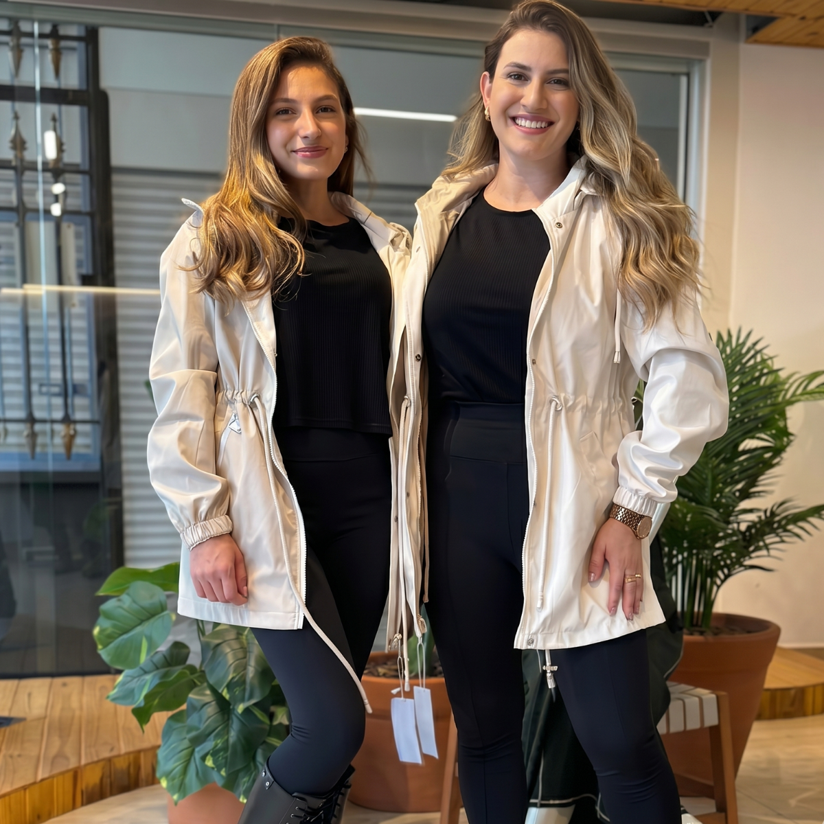 Parka Impermeável
Parka Dupla Face Impermeável
Parka Dupla Face
Parka Dupla
Jaqueta Dupla Face